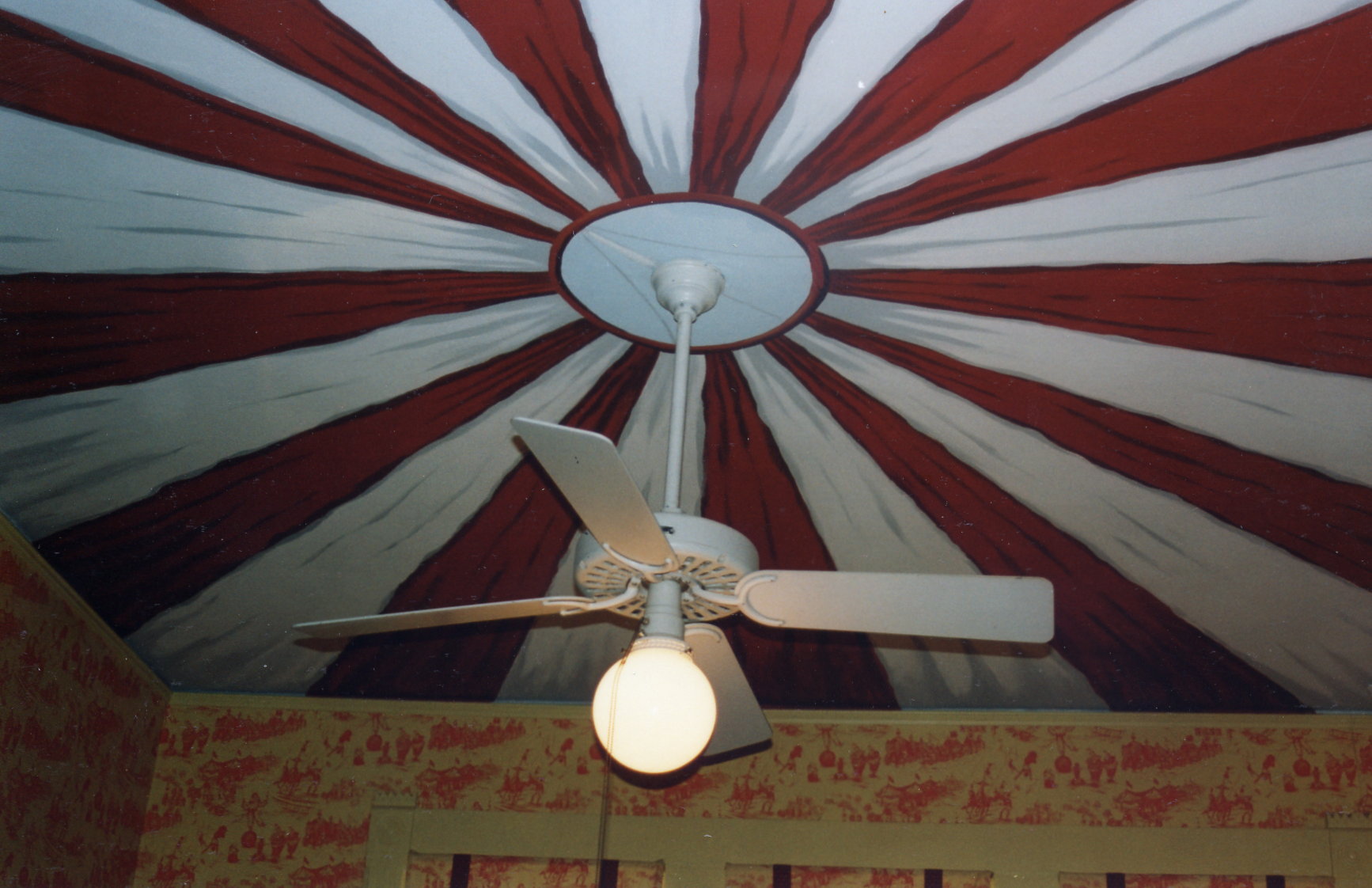 Mural-Circus_Tent